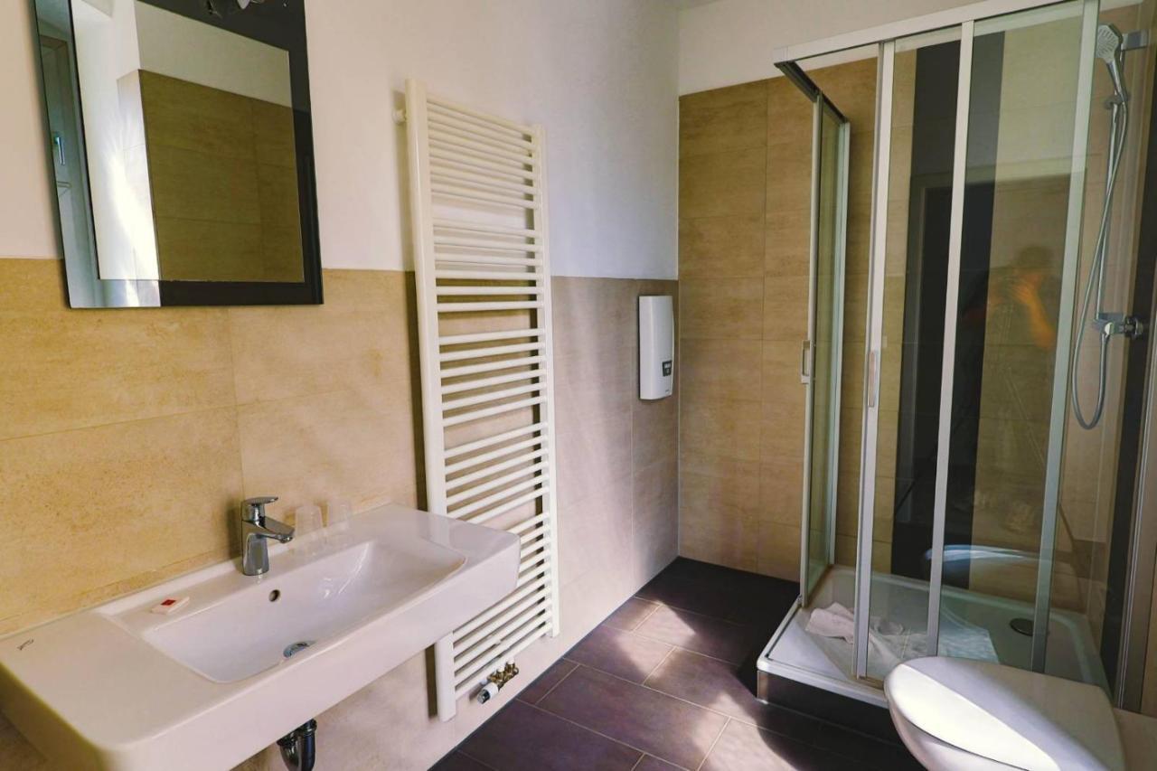 Ryde & Hyde Budget Hotel Dresda Esterno foto