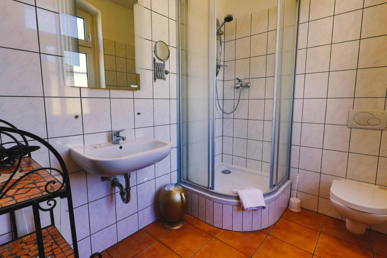 Ryde & Hyde Budget Hotel Dresda Esterno foto